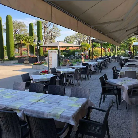Villaggio Colombare מלון דירות סירמיונה