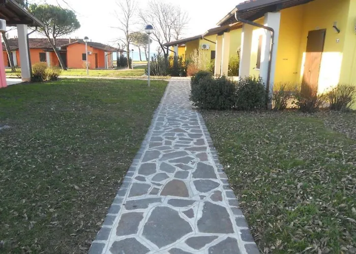 Villaggio Colombare Aparthotel 3*
