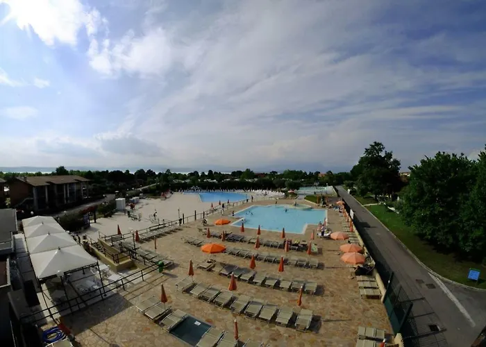 Villaggio Colombare Aparthotel 3*